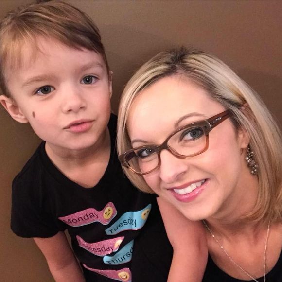 Meet the Posher Other - Meet your Posher, Jennifer